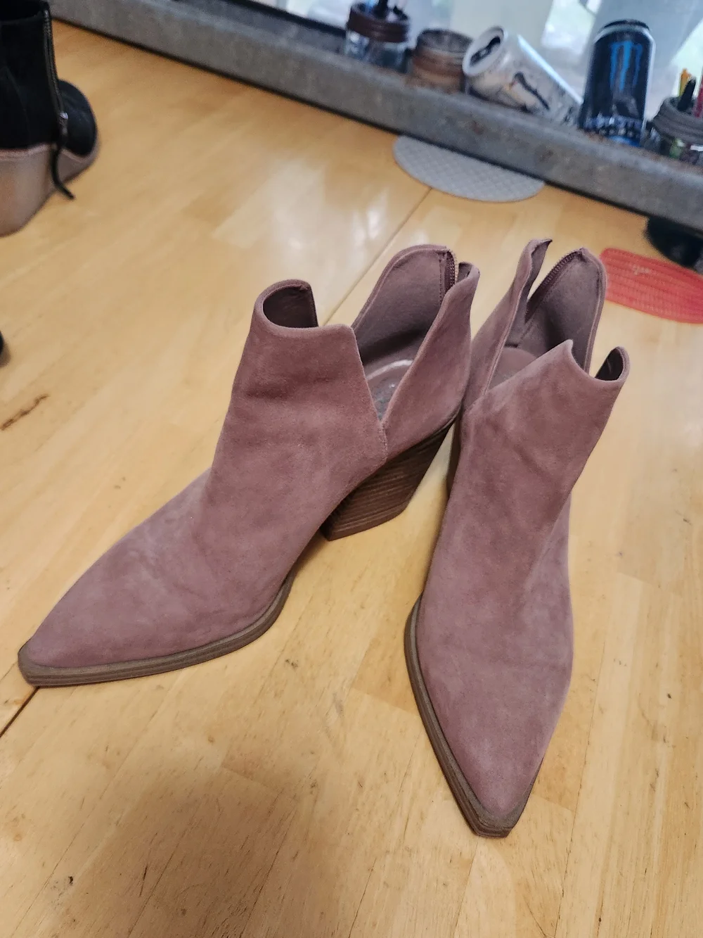 Women’s Suede Pointed Toe Ankle Boots - Dusty Mauve - Vince Camuto- 8m/39.5